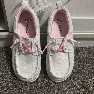 New Cat& Jack girls slip on sneakers